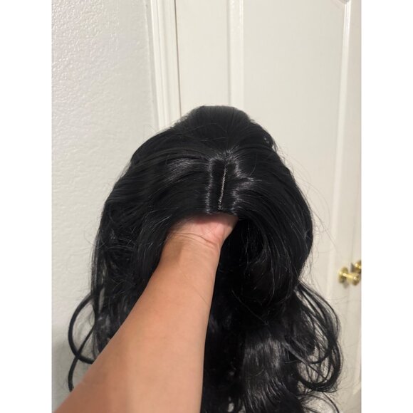 28 inch Long wavy black glueless wig - Picture 5 of 6